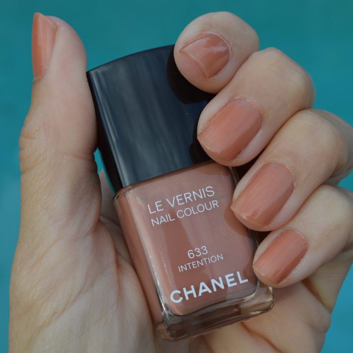 Chanel ballerina nail polish